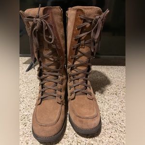 North face, Women’s boots weatherproof tan lace up